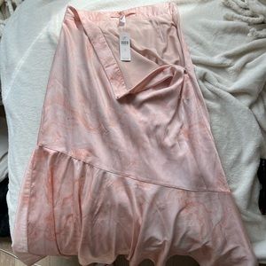 Never worn Anthropologie pink midi skirt size 2